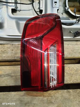 Lampa tylna lewa audi a4 b9 lift idealna 8w9 945 069 aa - 4