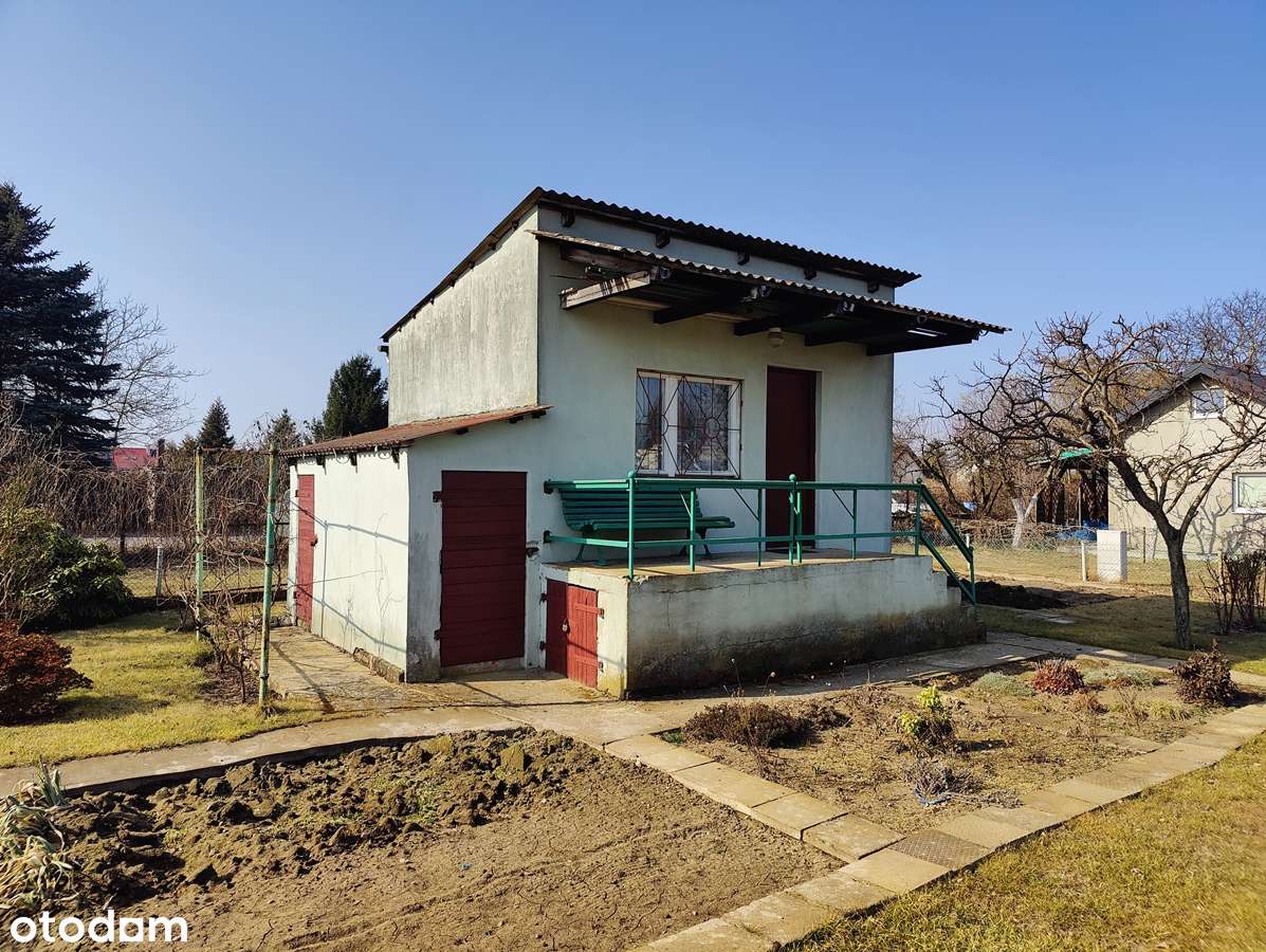 Sprzedam działkę z altaną na ROD Wyspiańskiego w Koninie-0