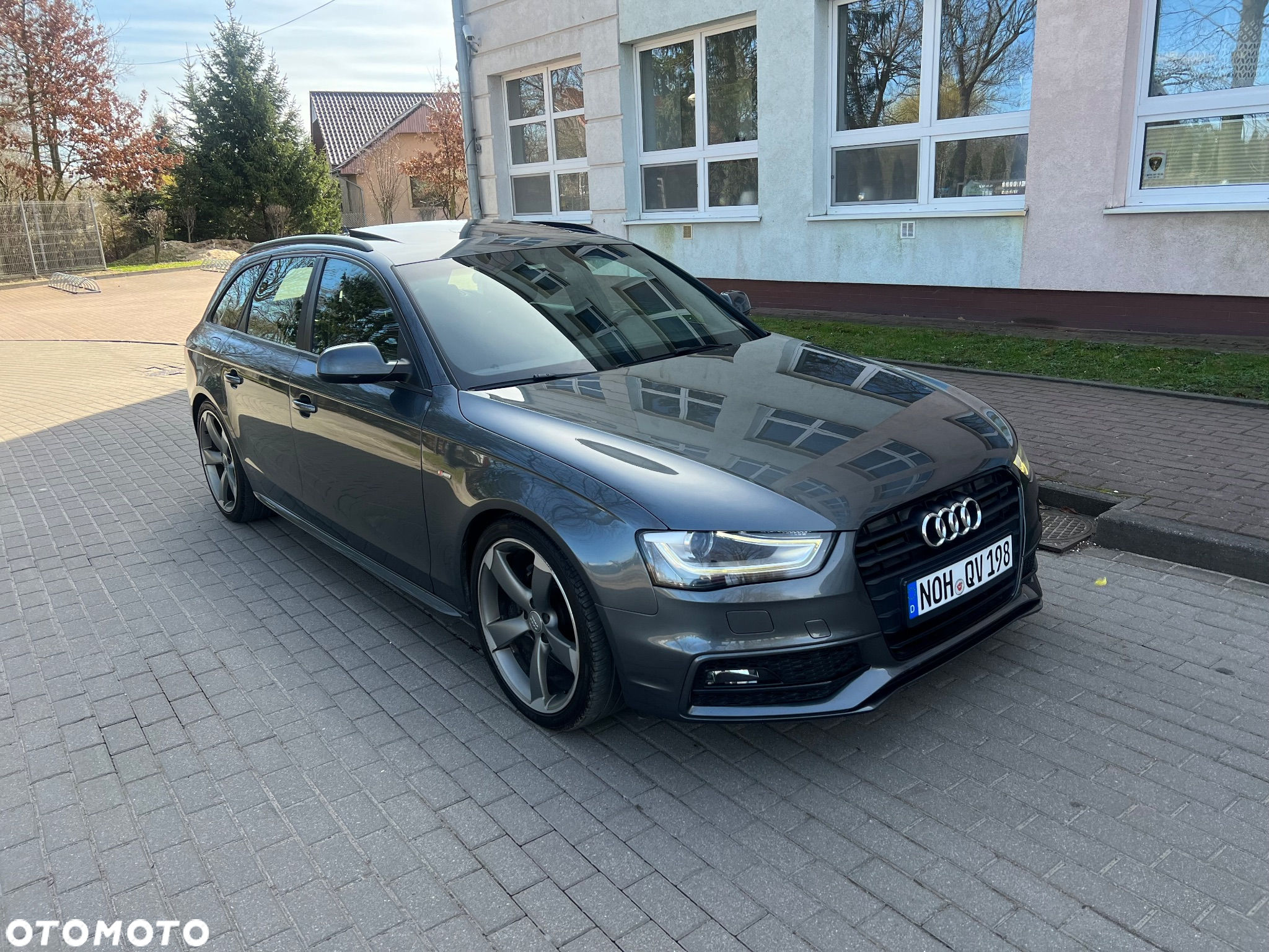 Audi A4 Avant 2.0 TDI DPF multitronic S line Sportpaket - 10