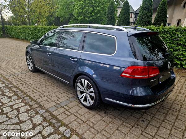 Volkswagen Passat 2.0 TDI Comfortline DSG - 5