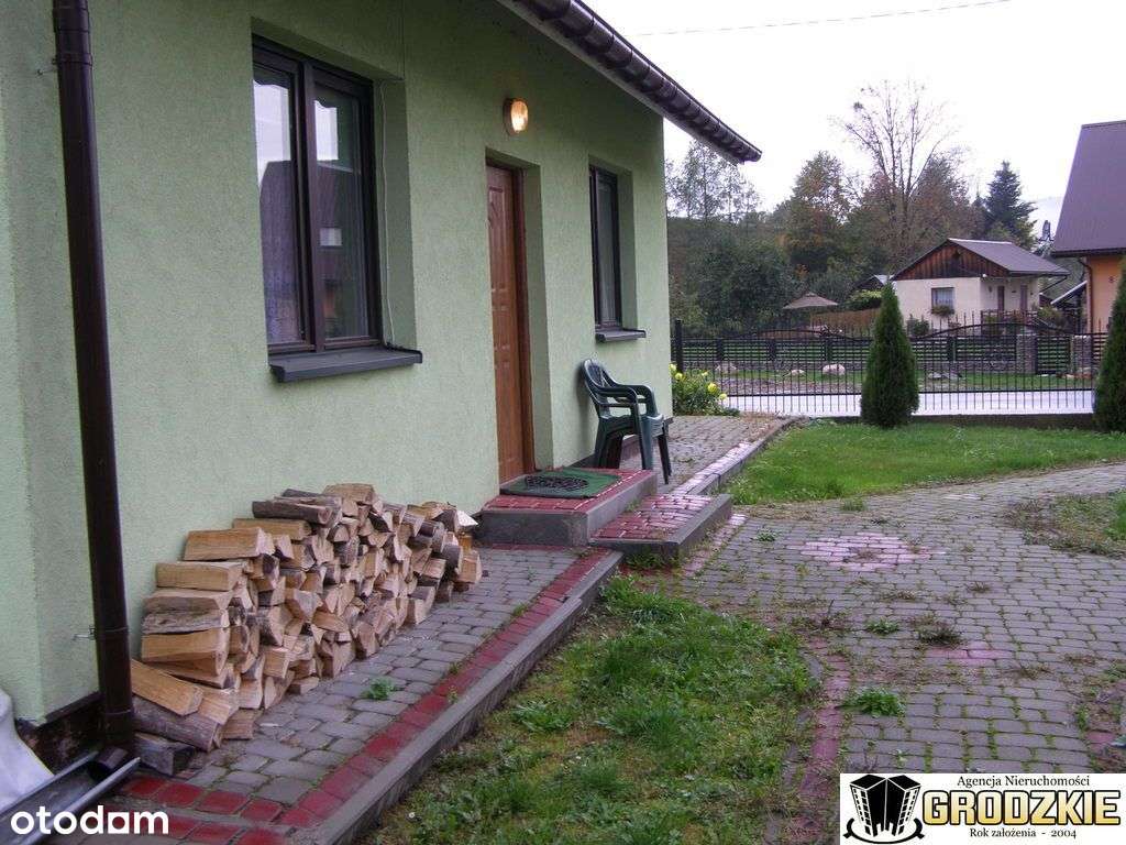 Niewielki dla emeryta lub rodziny-3