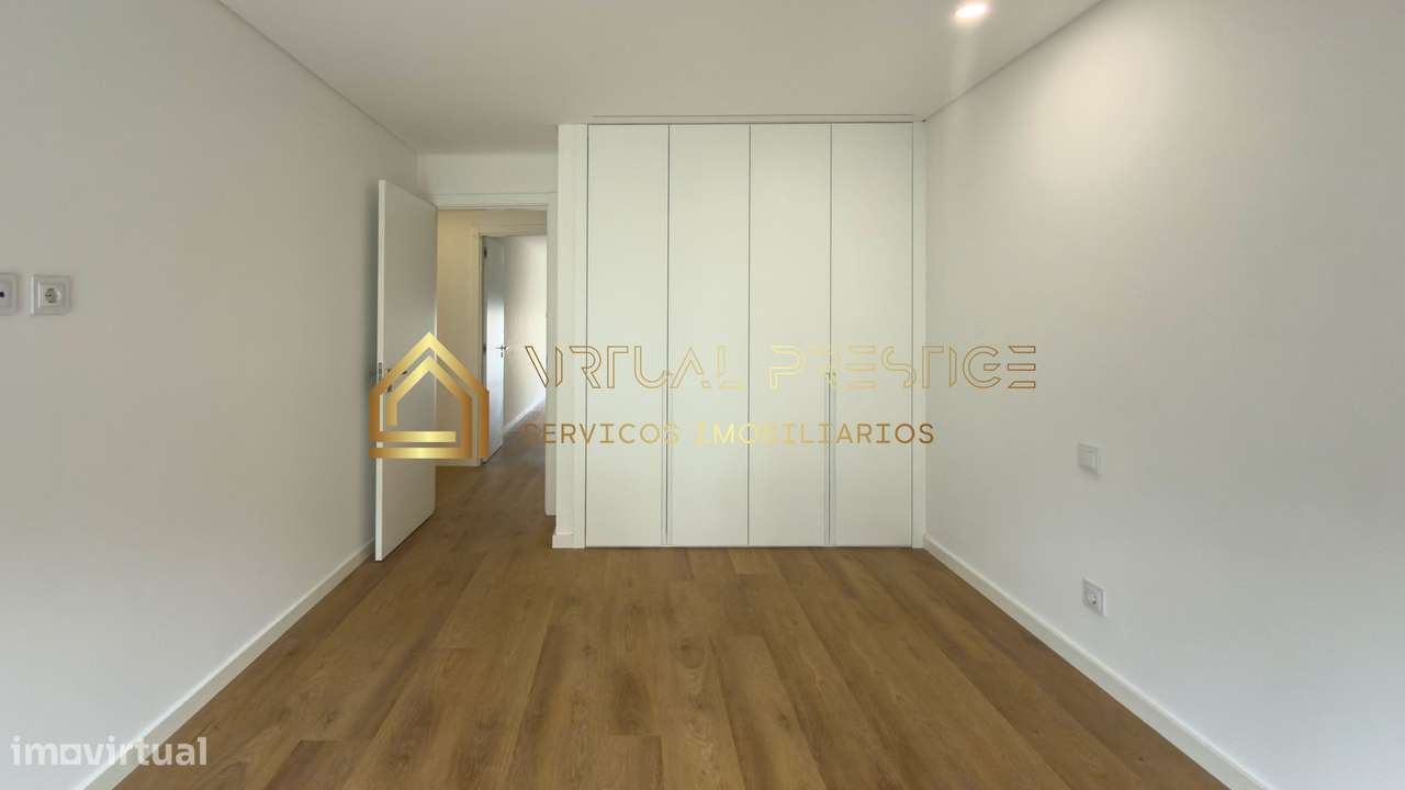T3 com terraço | Piscina | Garagem | Santo António Caparica-14