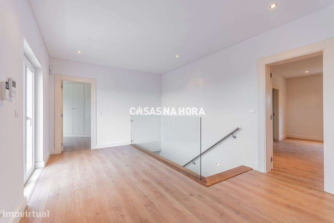 Moradia T4 no Belas Clube de Campo-13