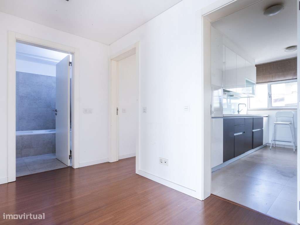 Apatamento T1 em Algés - Grande imagem: 5/22