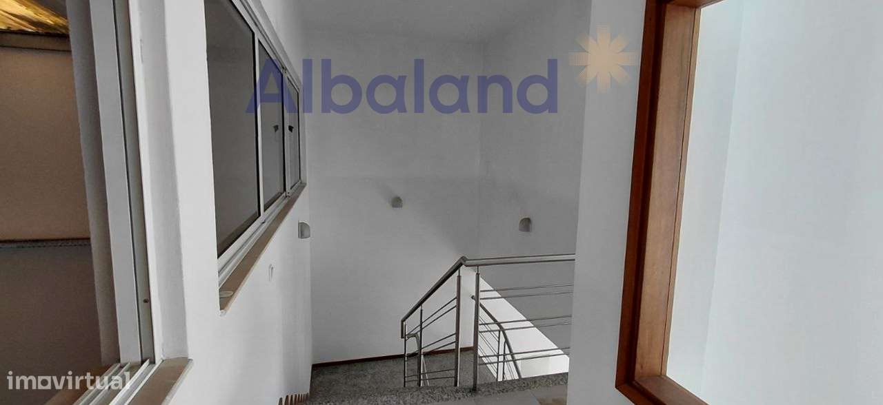 Pavilhão Industrial - Parque Industrial da Pousa - Grande imagem: 3/5