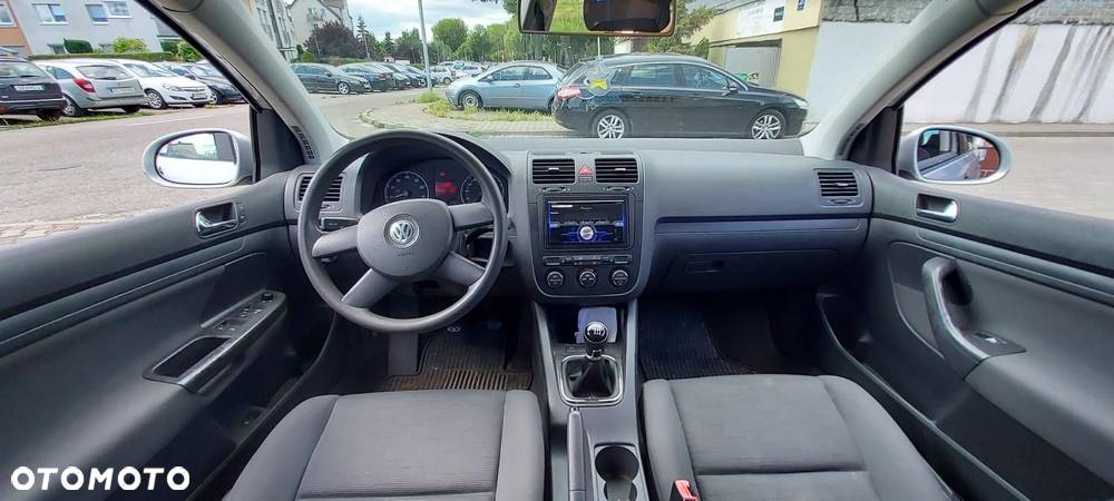 Volkswagen Golf V 1.6 FSI Q-Line - 11