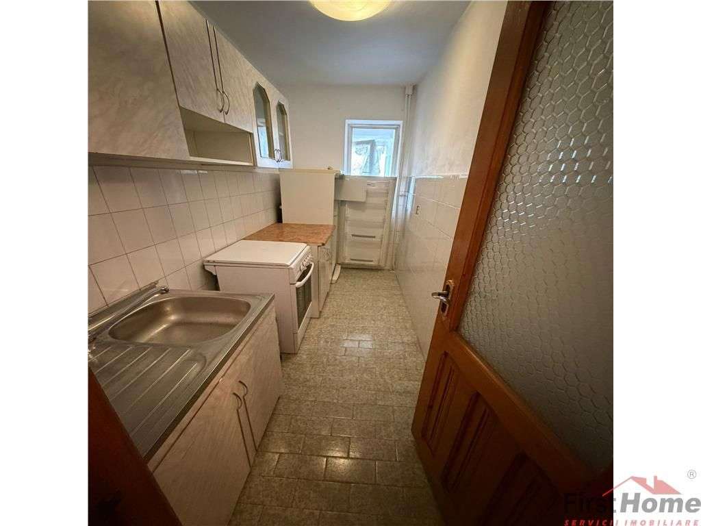 Garsoniera de vanzare - etaj 1 - 27mp - zona Brailei - Quattro-3