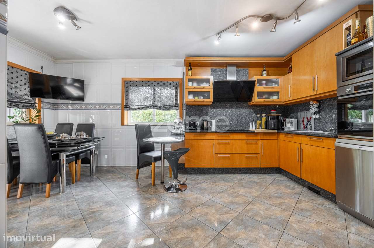 Moradia T3 Com Piscina-6