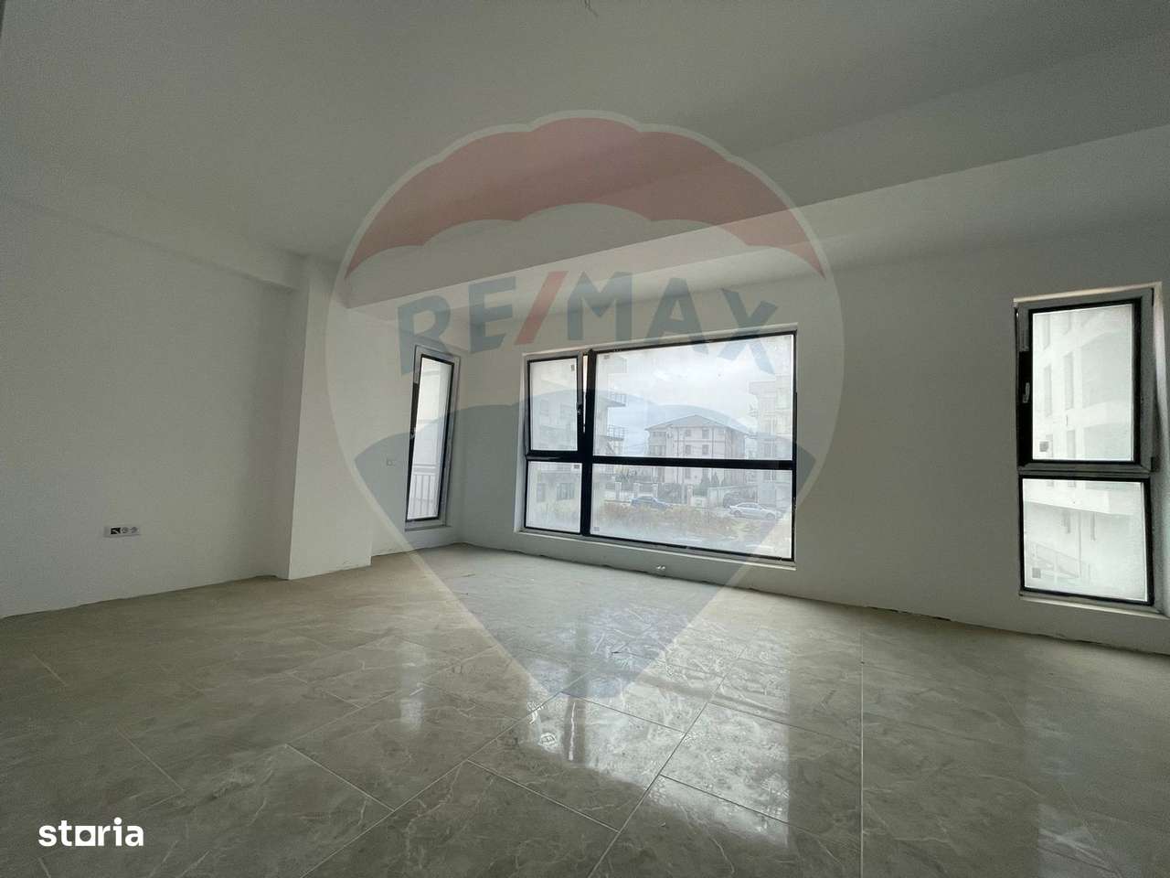 Apartament 2 camere de vanzare in Mamaia Nord-0