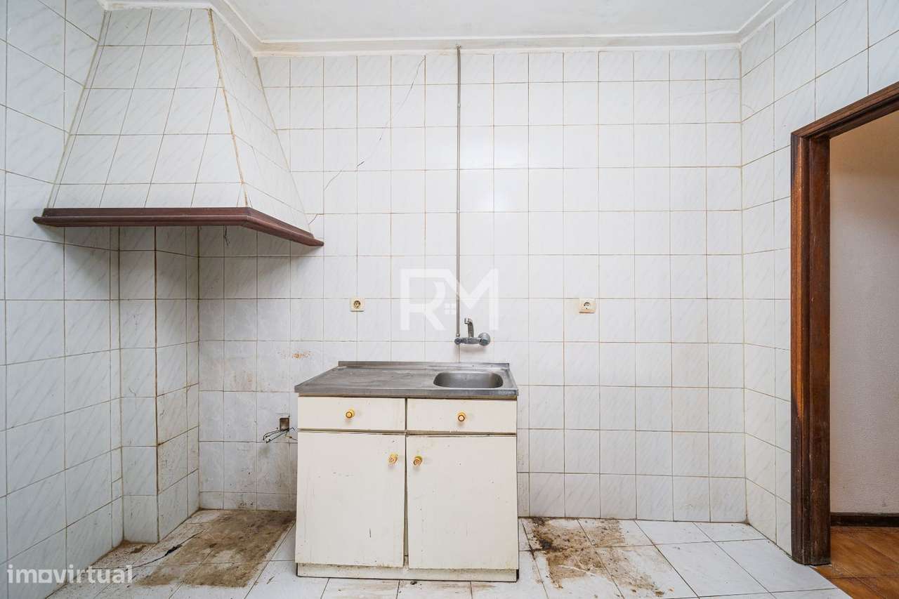 MORADIA PARA REABILITAR | CORUJEIRA, CAMPANHÃ-12