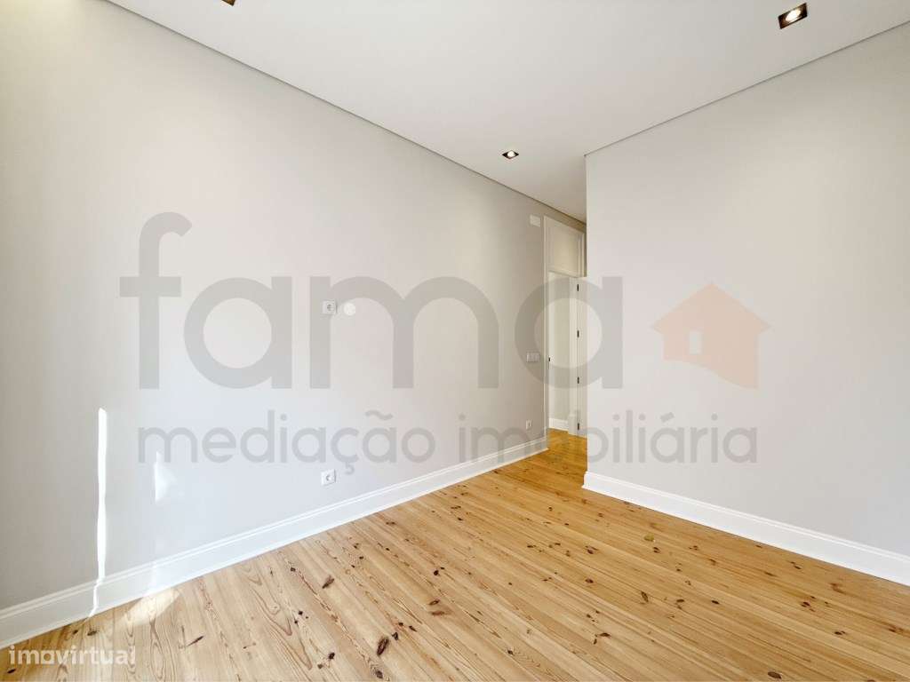 T3 Remodelado na Av. Almirante Reis-35