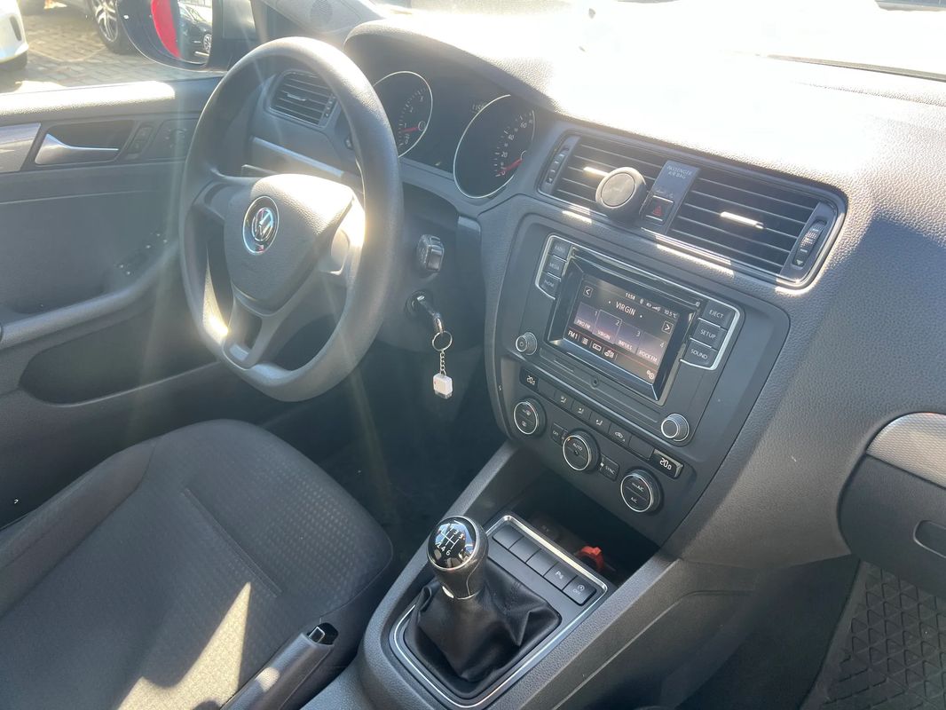 Volkswagen Jetta 1.2 TSI Trendline - 7