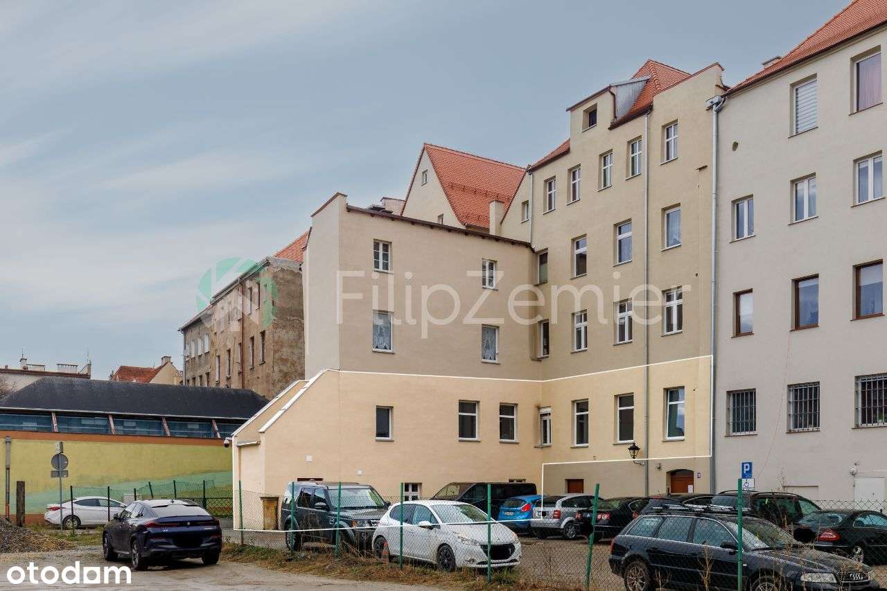 Wyjątkowa nieruchomość w sercu miasta YT-17