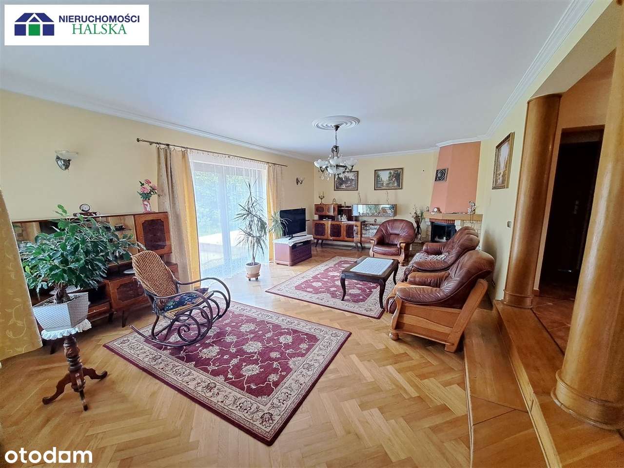 Dom na sprzedaż w mieście z dużą działką-11