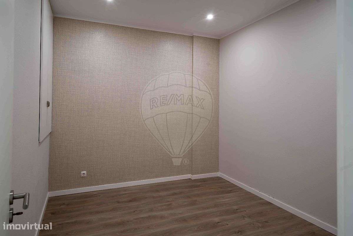 Loja à venda em Telheiras-15