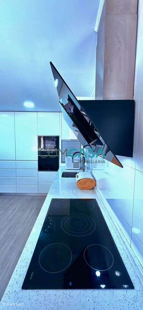 Moradia V4 | piscina descoberta | proximo da praia | Lavra Matosinhos-39