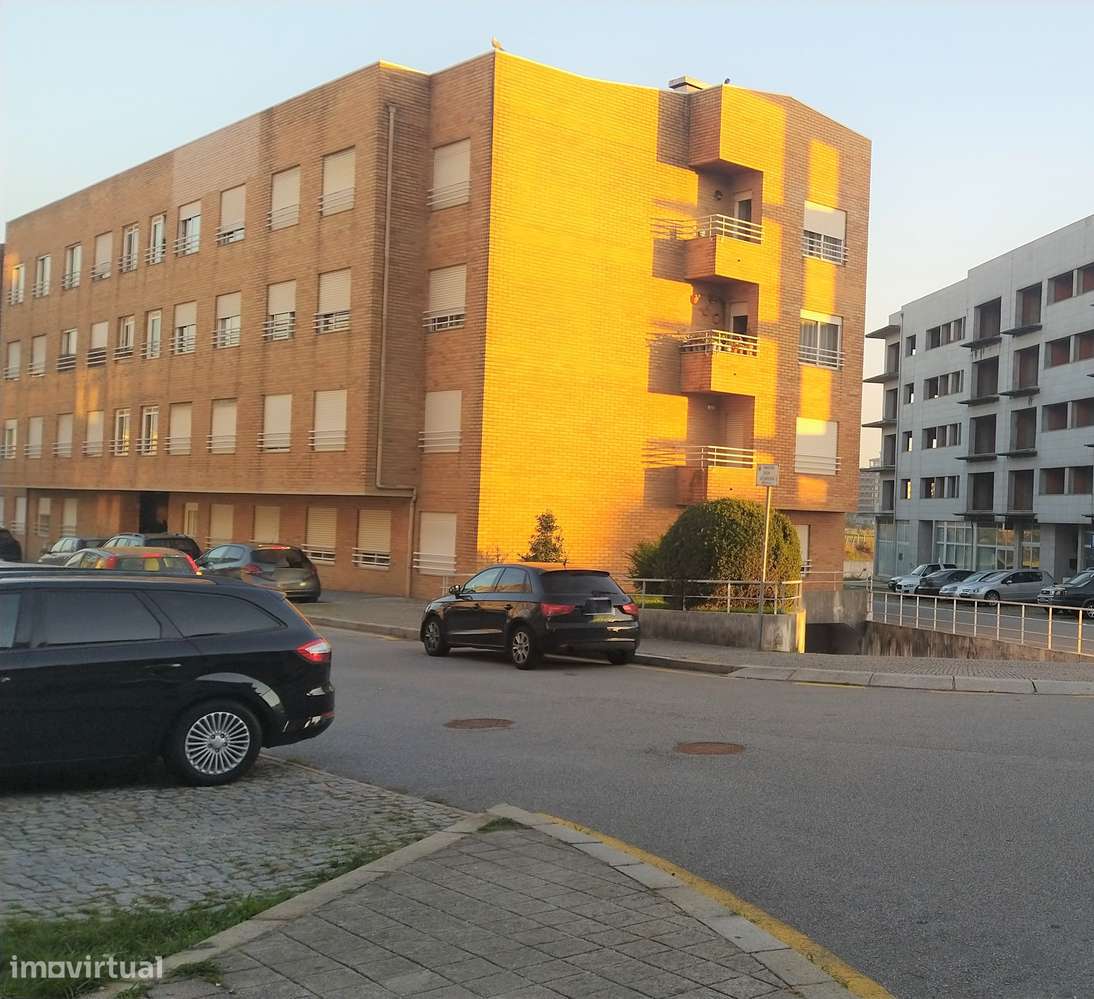 Gostava de construir próximo ao H. S.João? Terreno (para 10/12 hab.) - Grande imagem: 4/10