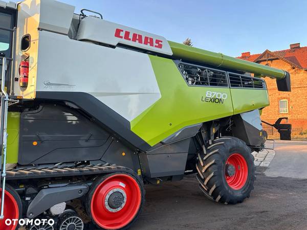 Claas 8700TT 4x4 - 8