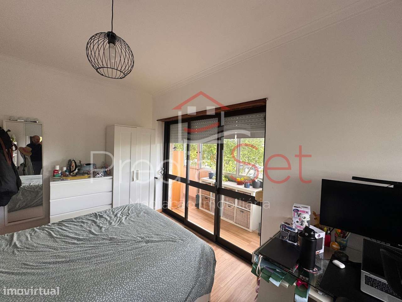 Apartamento T4  Remodelado em Corroios-11