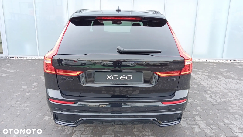 Volvo XC 60 B5 B AWD Plus Dark - 8