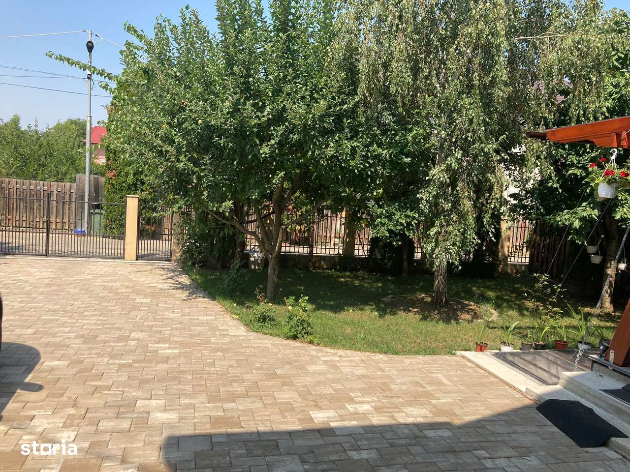 Casă Elegantă și Spațioasă - Oază de Liniște și Confort!-3