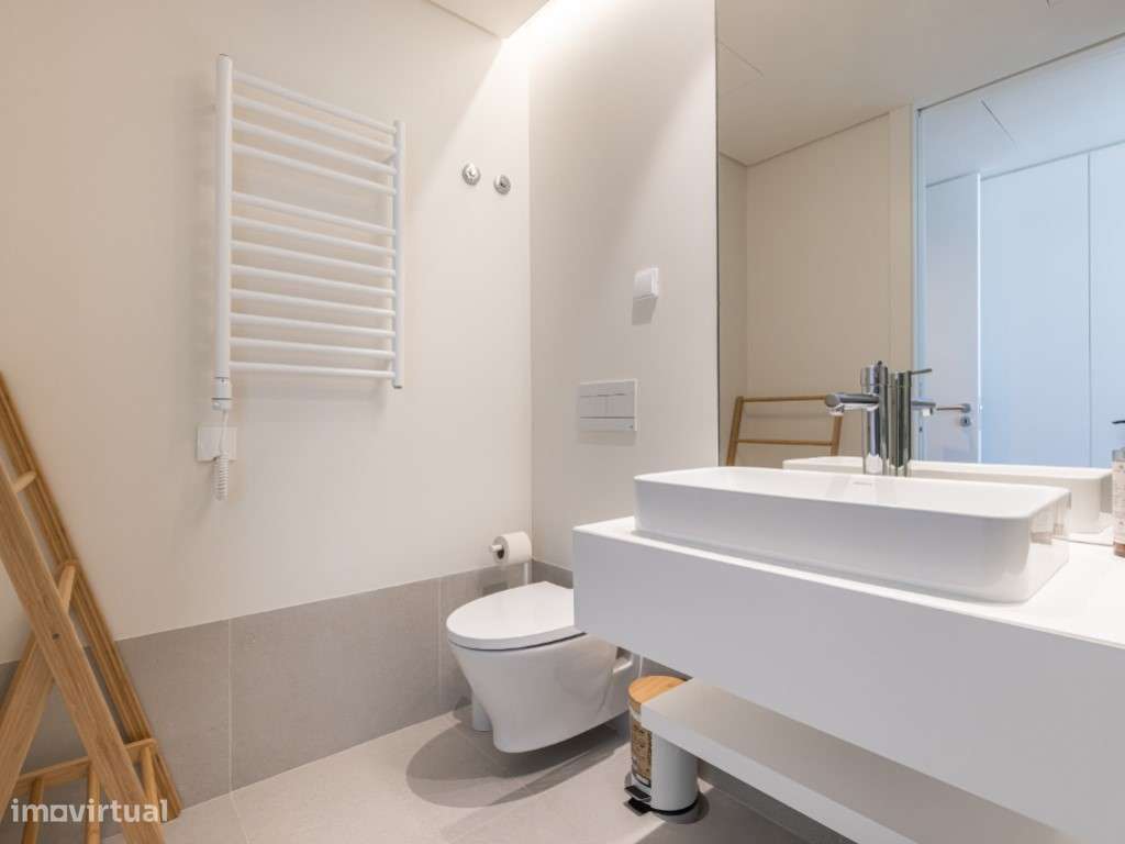 Exclusivo T1 no Prestigiado Condomínio Bayline - Armação de Pêra-13