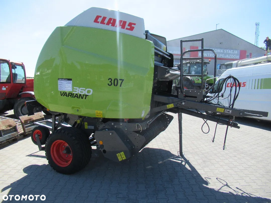 Claas VARIANT 360 - 8