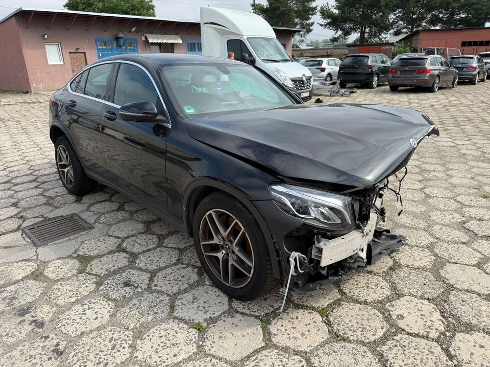 Mercedes-Benz GLC I (2015-2022) 250 4Matic 9G-TRONIC AMG Line 2017