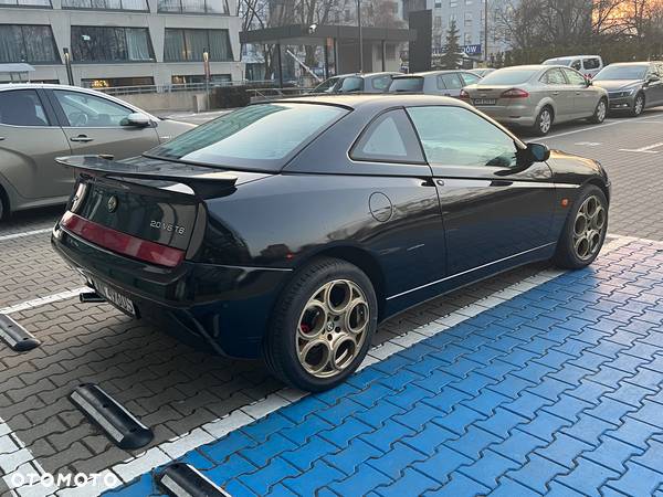 Alfa Romeo GTV 2.0 V6 Turbo Lusso - 4