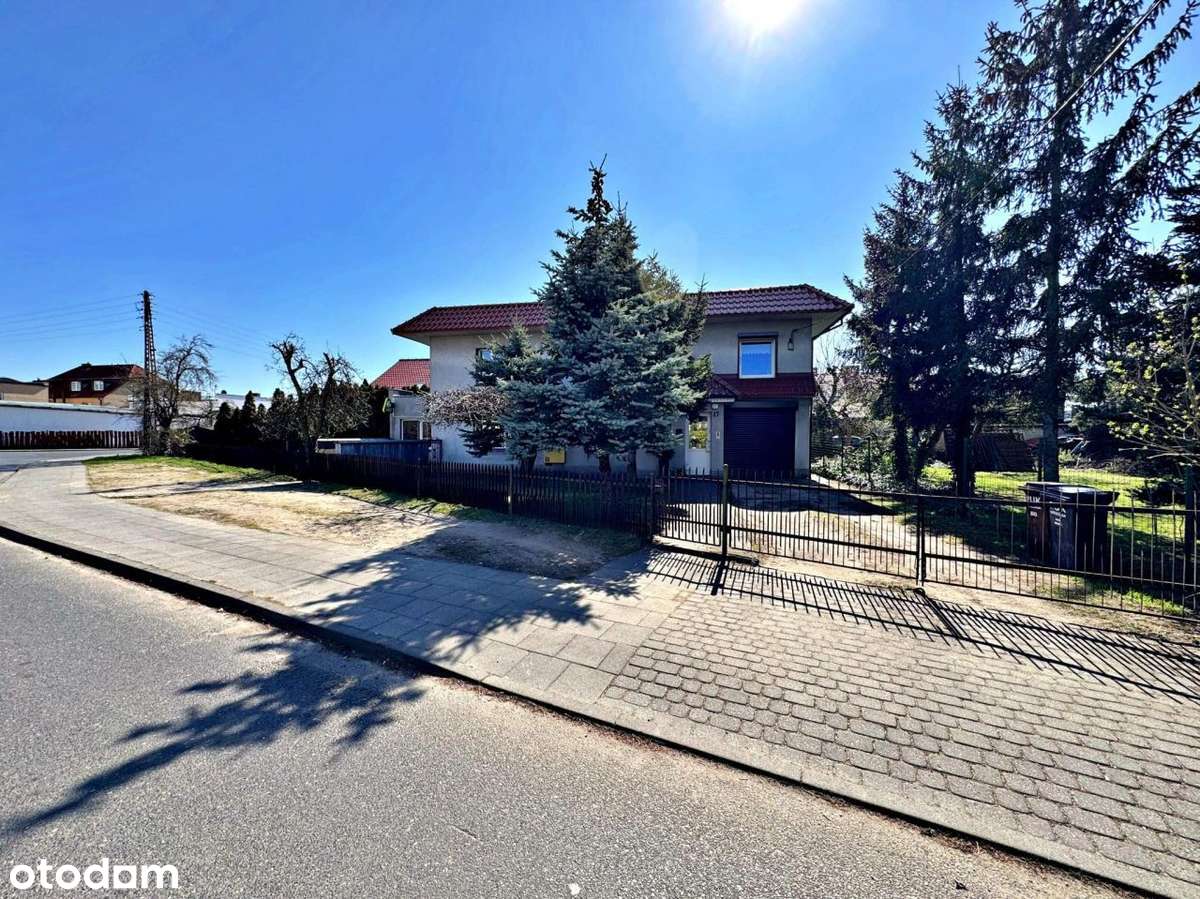 Duży Dom we Wrześni z Potencjałem | Lokale Użytkow - Pełny obrazek: 1/20