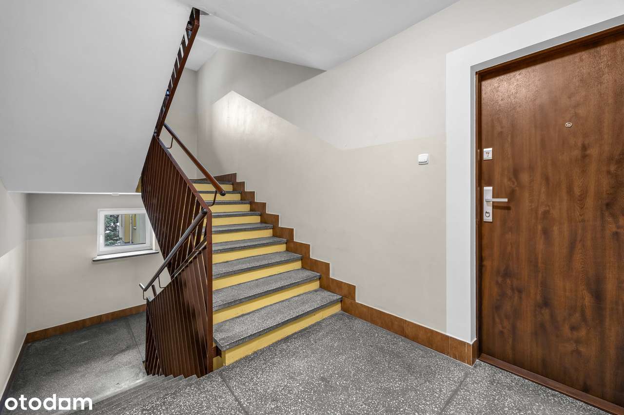 Słoneczne mieszkanie z dużym tarasem na Bielanach – potencjał 3 pokoi-11