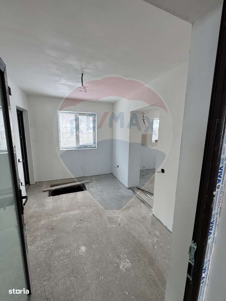 Casă / Vilă cu 6 camere de vânzare-5