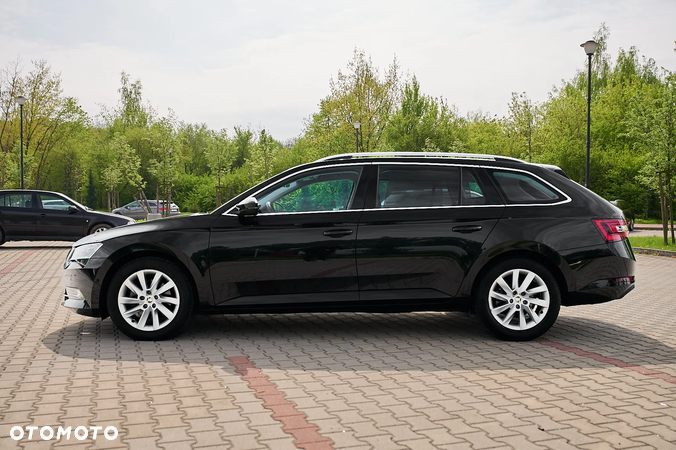 Skoda Superb Combi 1.6 TDI DSG Style - 11