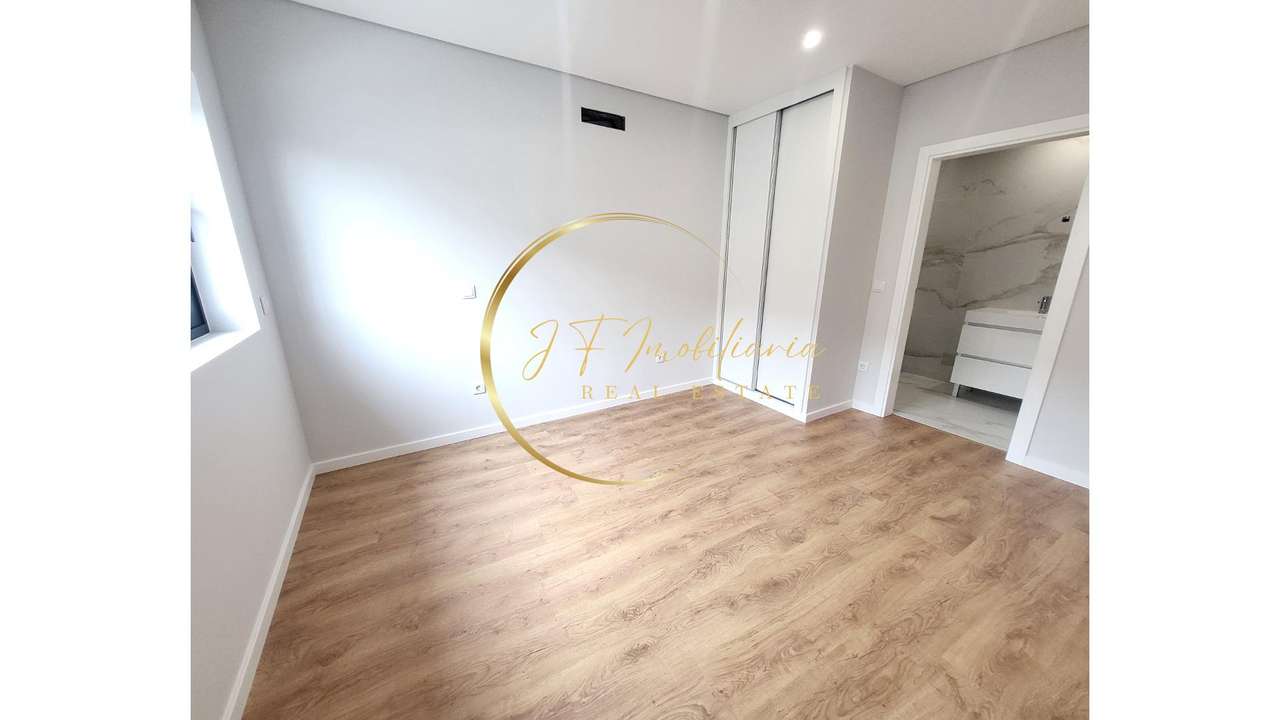 Apartamento T2 C/ Terraço, Esgueira - Grande imagem: 5/13