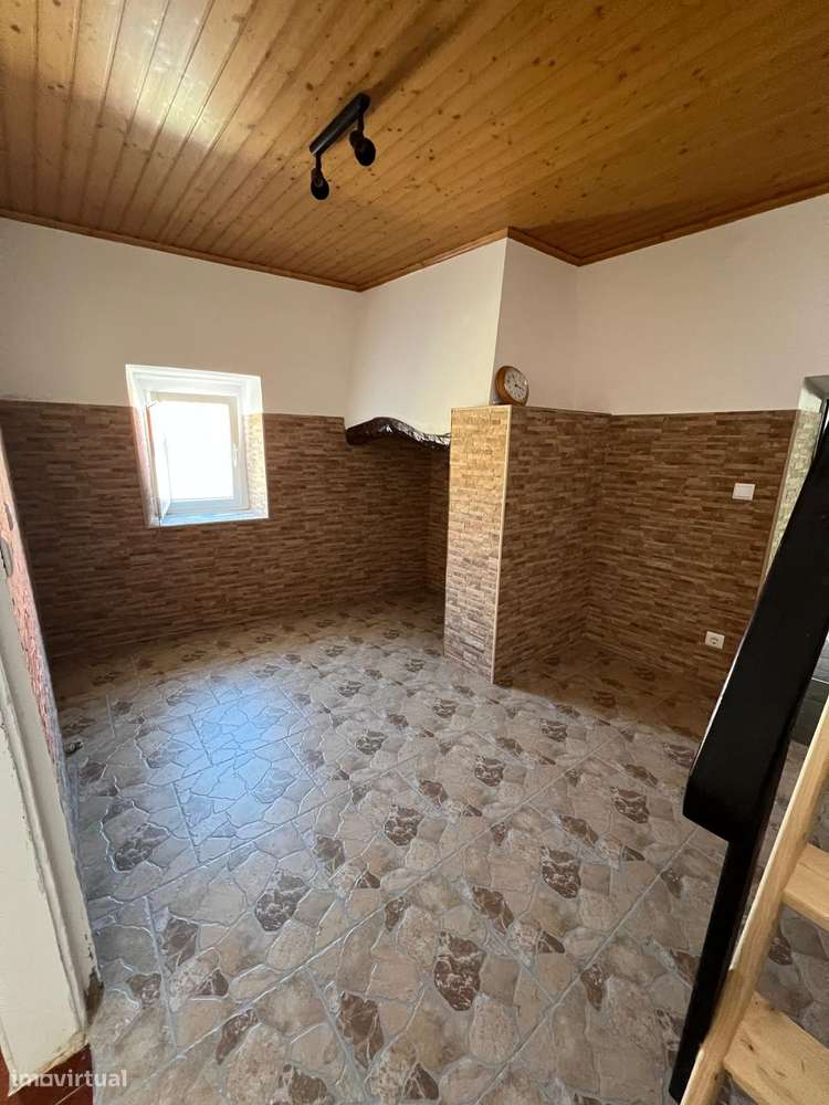 Moradia na Lourinhã com Grande Potencial – Oportunidade Única-37