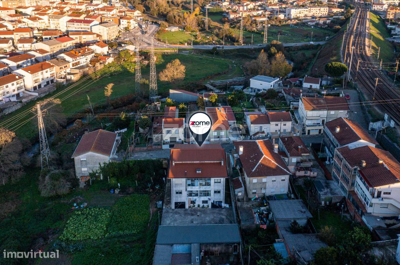 Apartamento T3 em Ermesinde com garagem Box-48