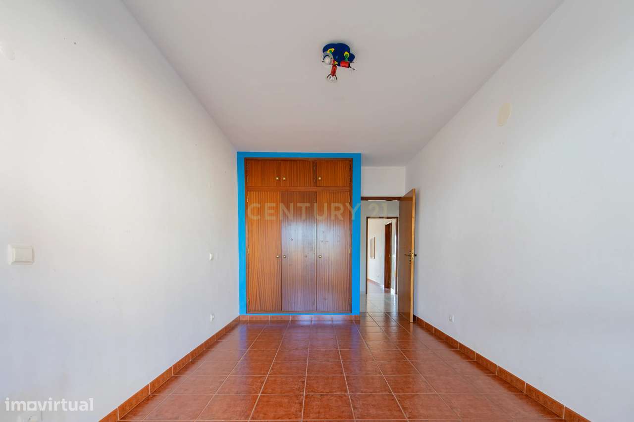 Apartamento T3 em Silves, Faro-13