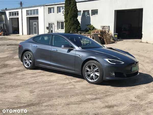 Tesla Model S Maximale Reichweite - 12