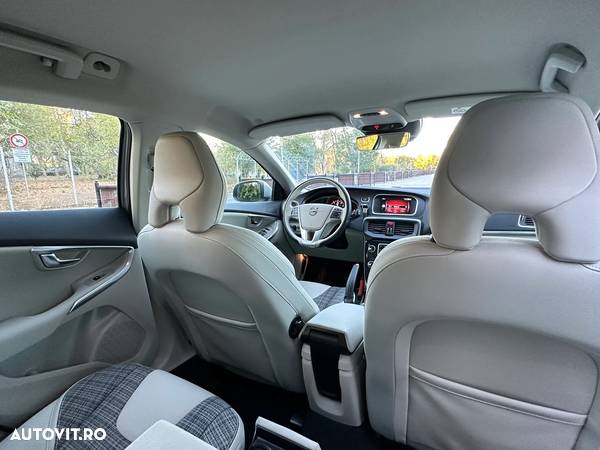 Volvo V40 T2 Geartronic Linje You! - 13