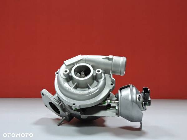 TURBINA Volvo V50 C30 C70 2.0D 136km - 2