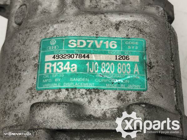 Compressor de ar condicionado Usado VW GOLF IV (1J1) 1.6 | 08.97 - 05.04 REF. 1J... - 6