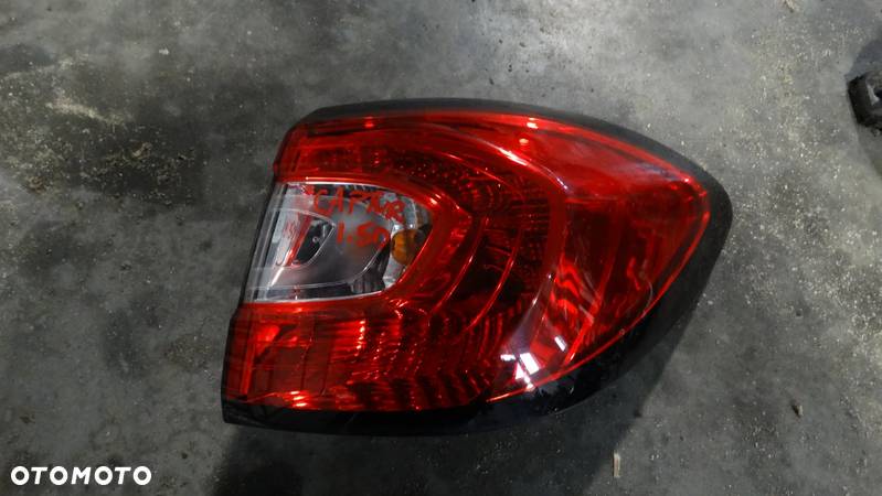 LAMPA TYLNA TYŁ RENAULT CAPTUR I PRAWA - 1