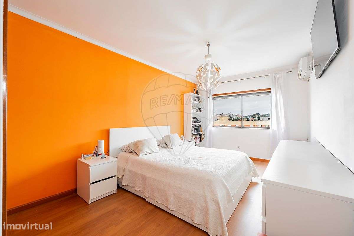 Apartamento T3 Parcialmente Renovado, situado em Ferreiros, Braga-13