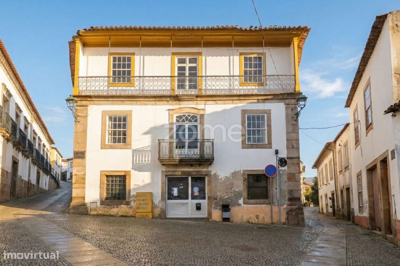 Prédio com projeto aprovado para unidade turística - Torre de Monco... - Grande imagem: 1/51