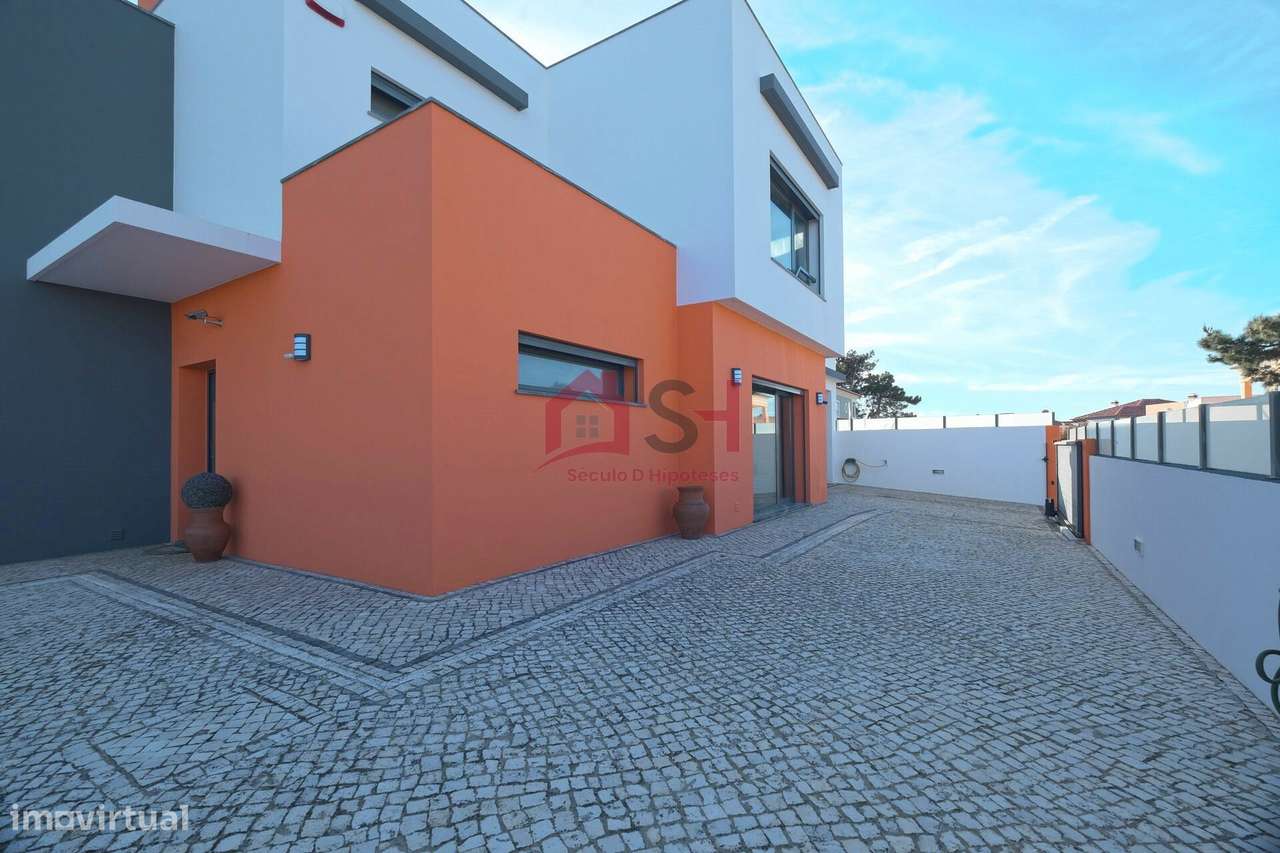 *Deslumbrante Moradia T4, Independente – SILVEIRA  *-7