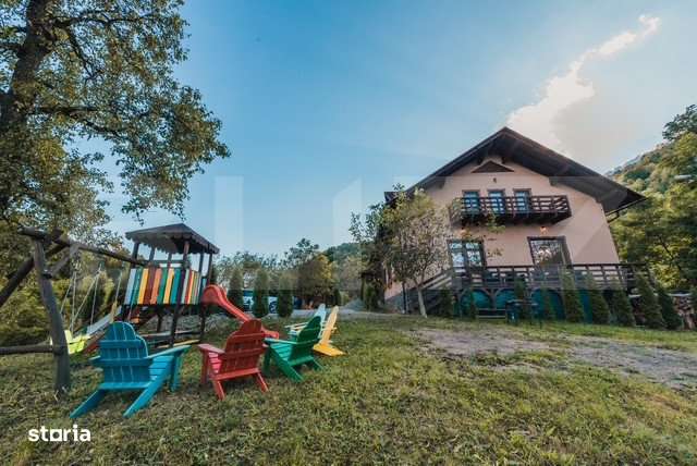 O bijuterie maramureseana gata sa-si intampine noii proprietari in Vis - Imagine principală: 4/19