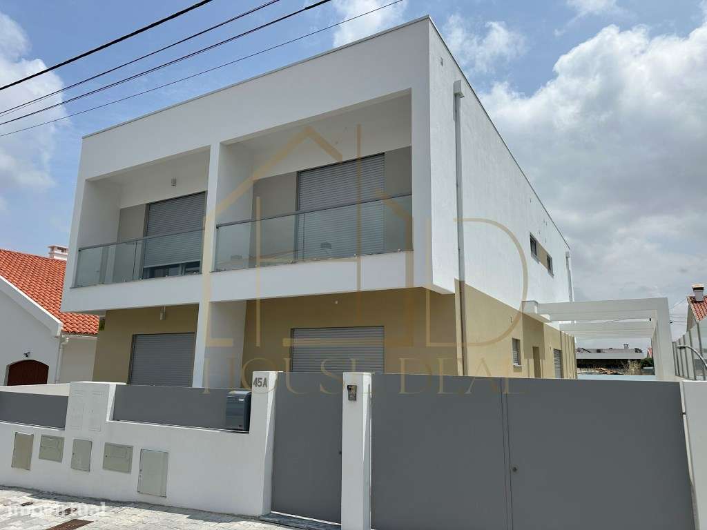 Moradia T3 Com Pergola Fernao Ferro