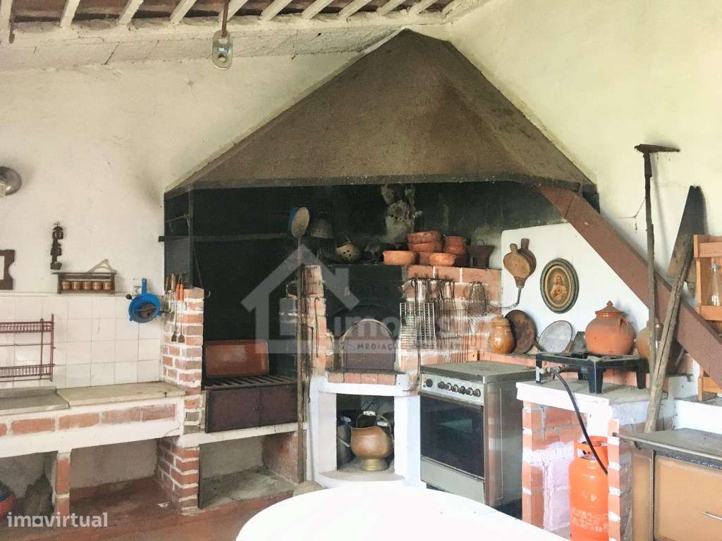 Moradia T6 pronta a habitar com piscina em Lousã-43