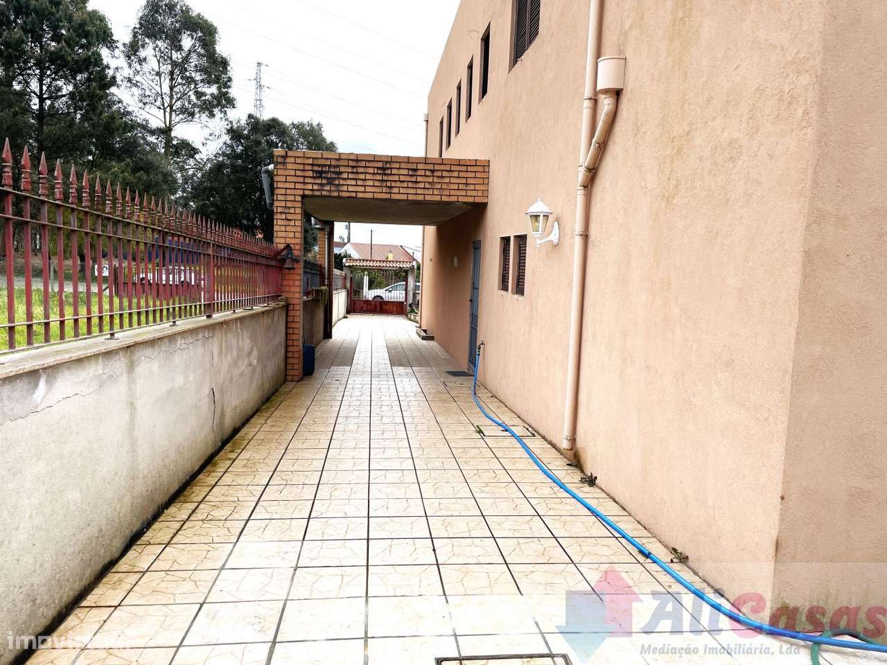 Vivenda Isolada C/ 2.719m2 de Terreno-47