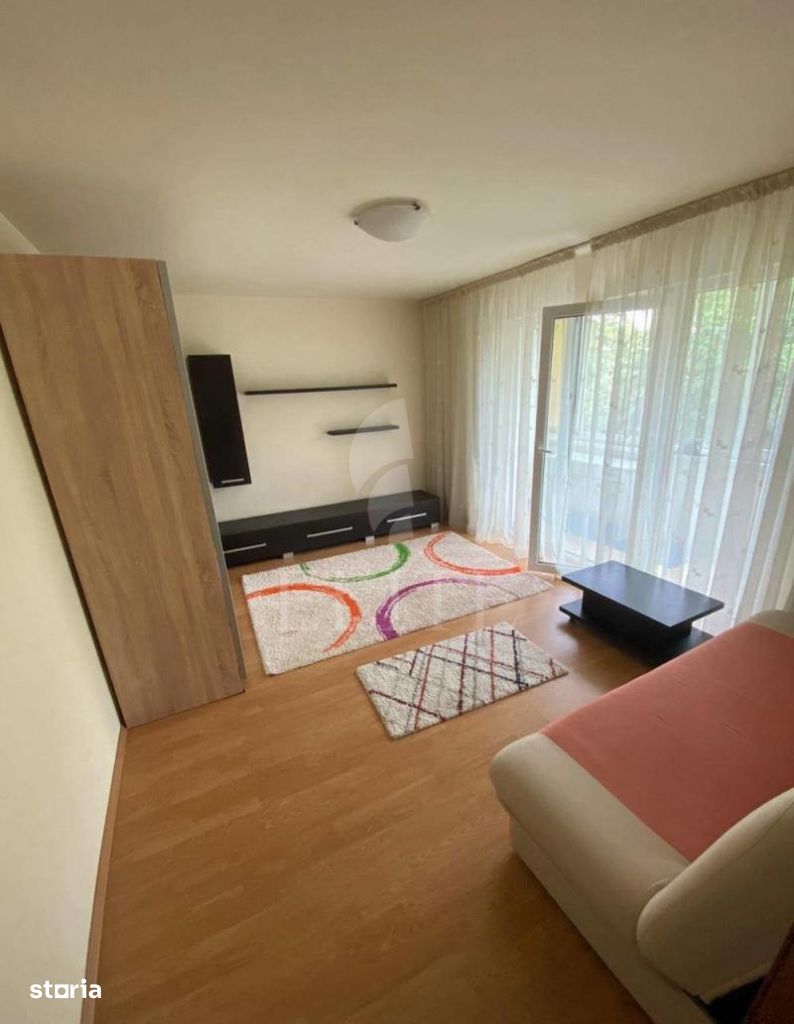 Apartament 4 camere în zona FLORA